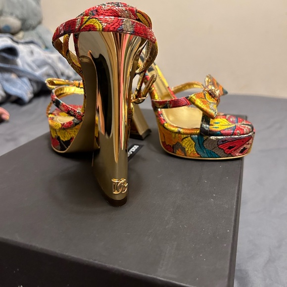 D&G Heels - Picture 3 of 6